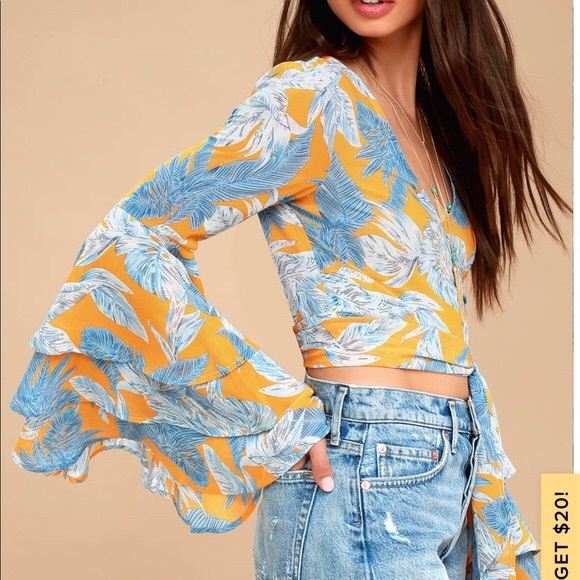 Lulus Cabana Queen Tie front top - Picture 1 of 4